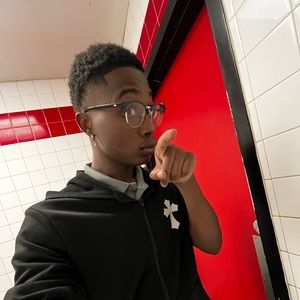 Meet your Posher, Jay